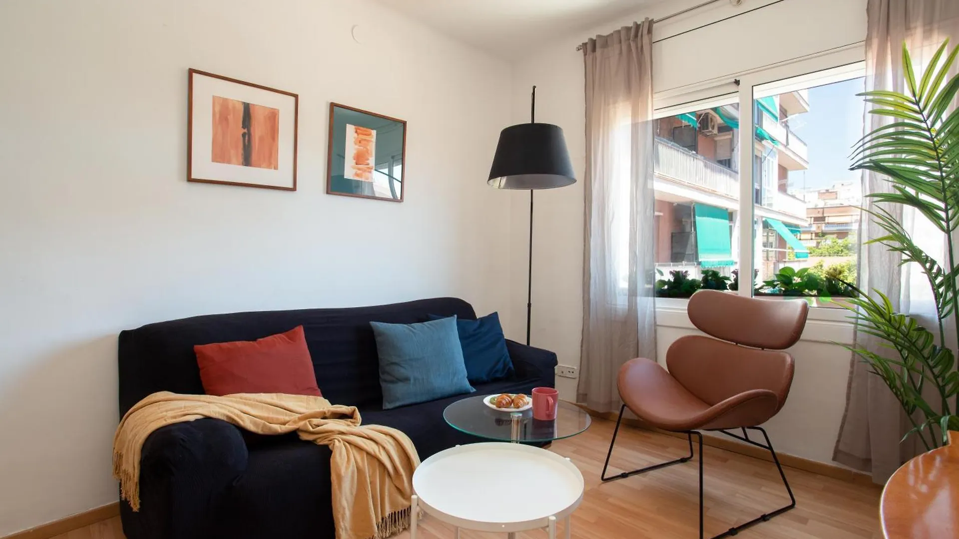 Modern Apartments Center Exiample برشلونة 0*,  إسبانيا